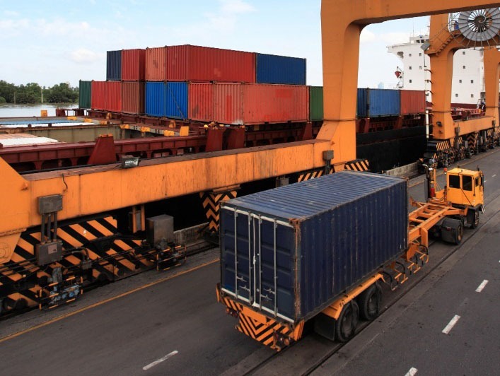 business-logistics-concept-container-cargo